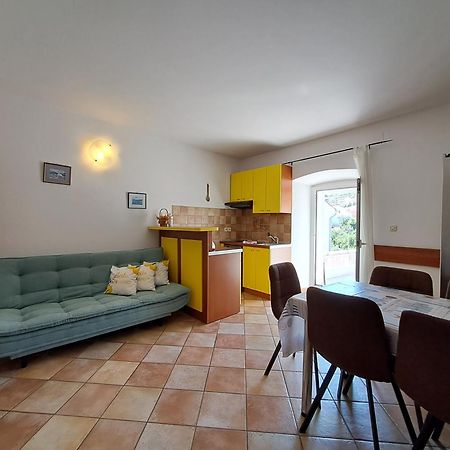 Apartament Greta Vrbnik Zewnętrze zdjęcie