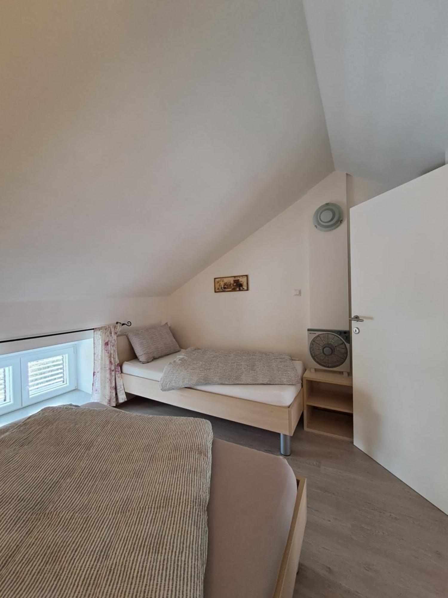 Apartament Greta Vrbnik Zewnętrze zdjęcie