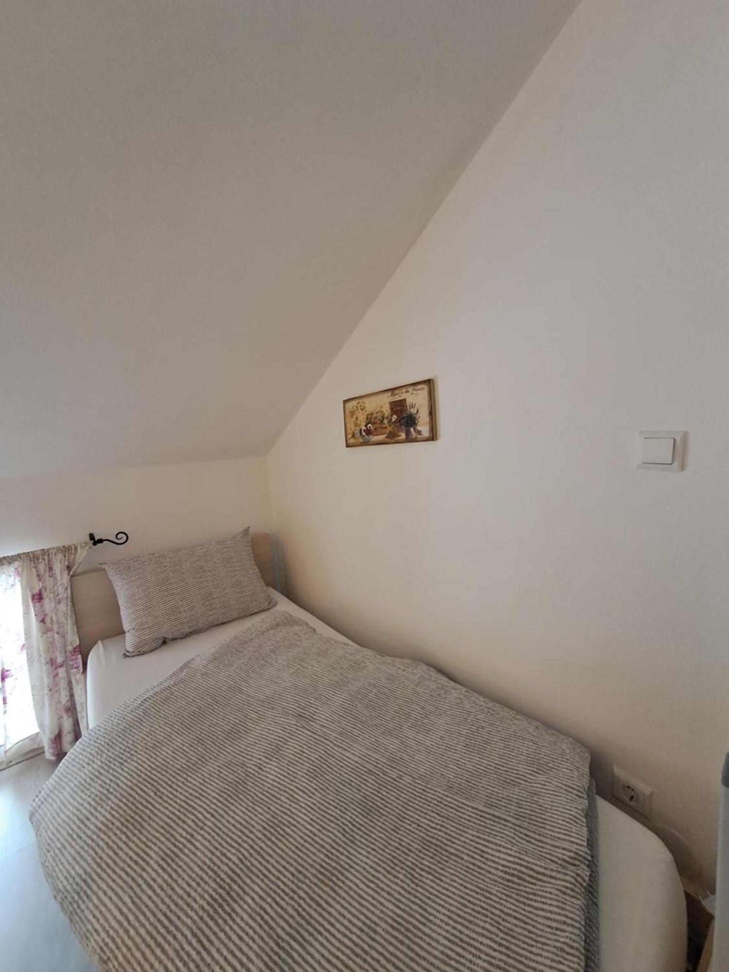 Apartament Greta Vrbnik Zewnętrze zdjęcie
