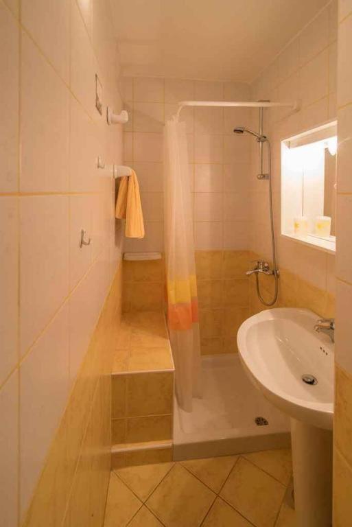 Apartament Greta Vrbnik Zewnętrze zdjęcie