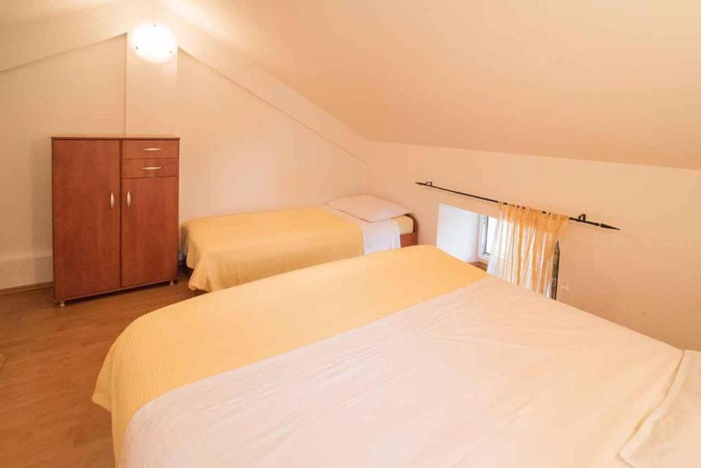Apartament Greta Vrbnik Zewnętrze zdjęcie