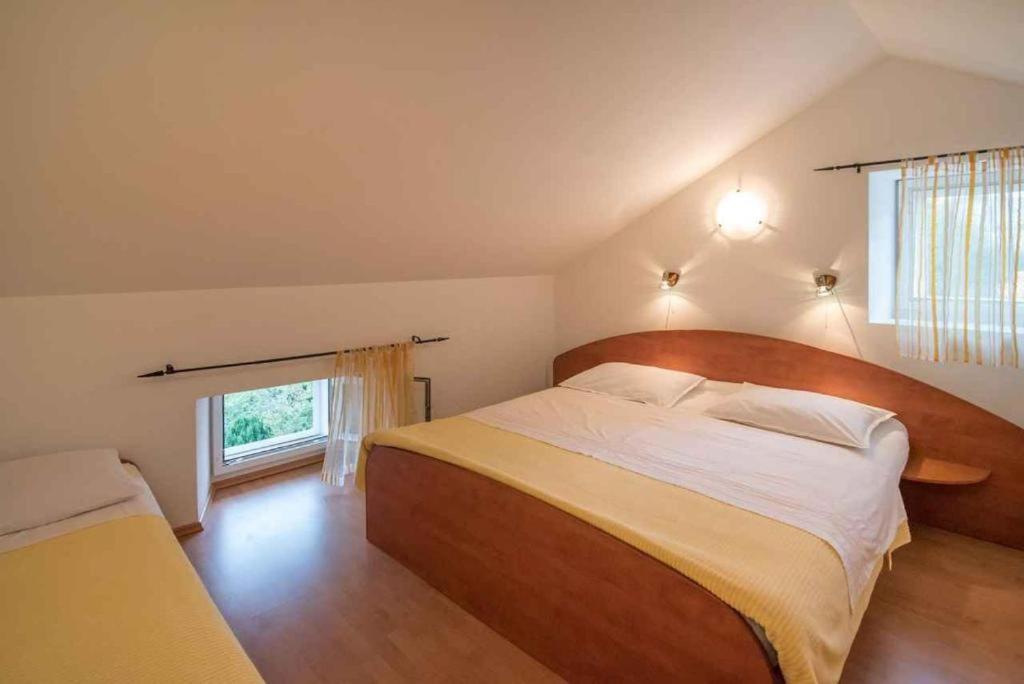 Apartament Greta Vrbnik Zewnętrze zdjęcie