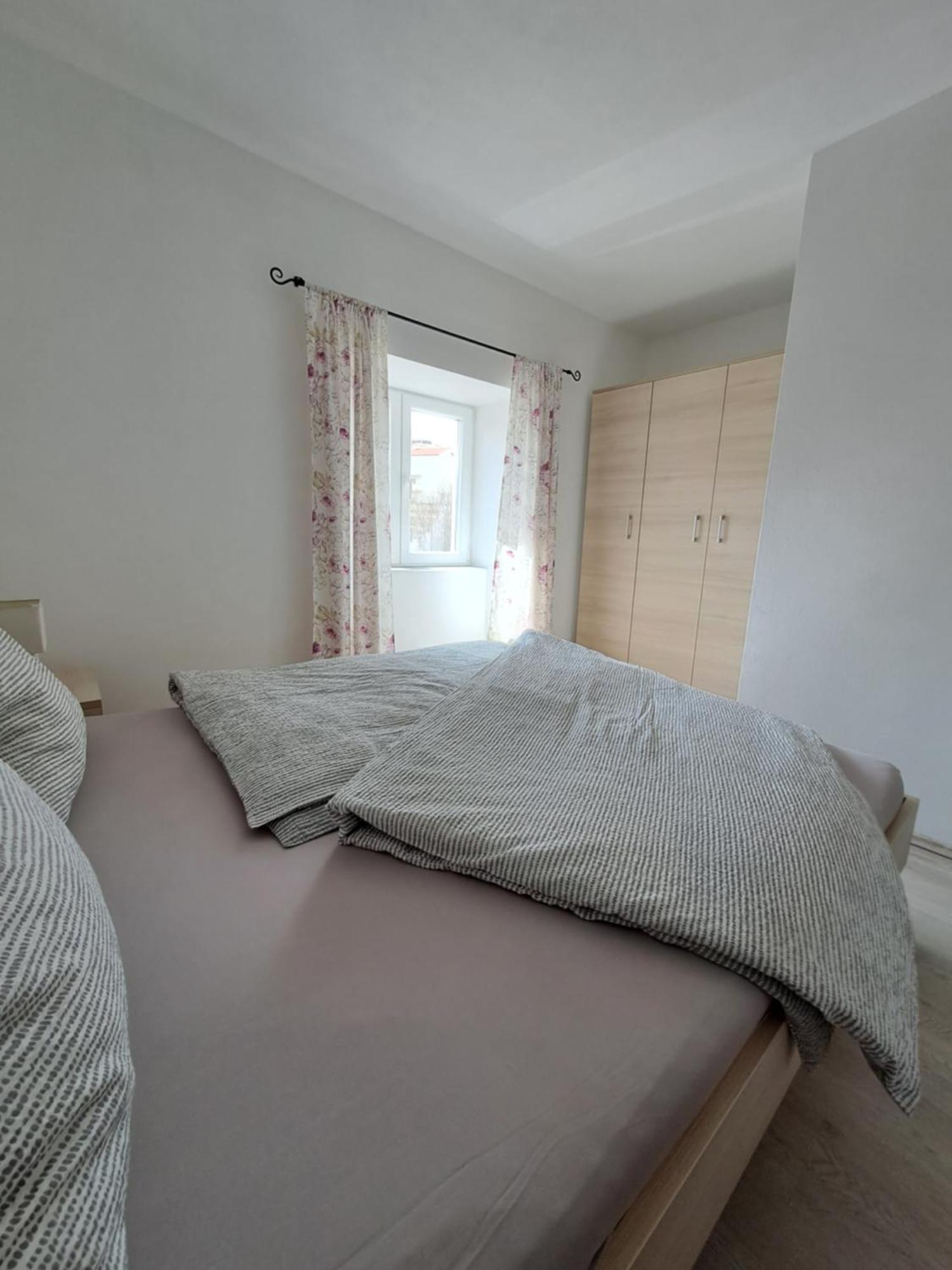 Apartament Greta Vrbnik Zewnętrze zdjęcie