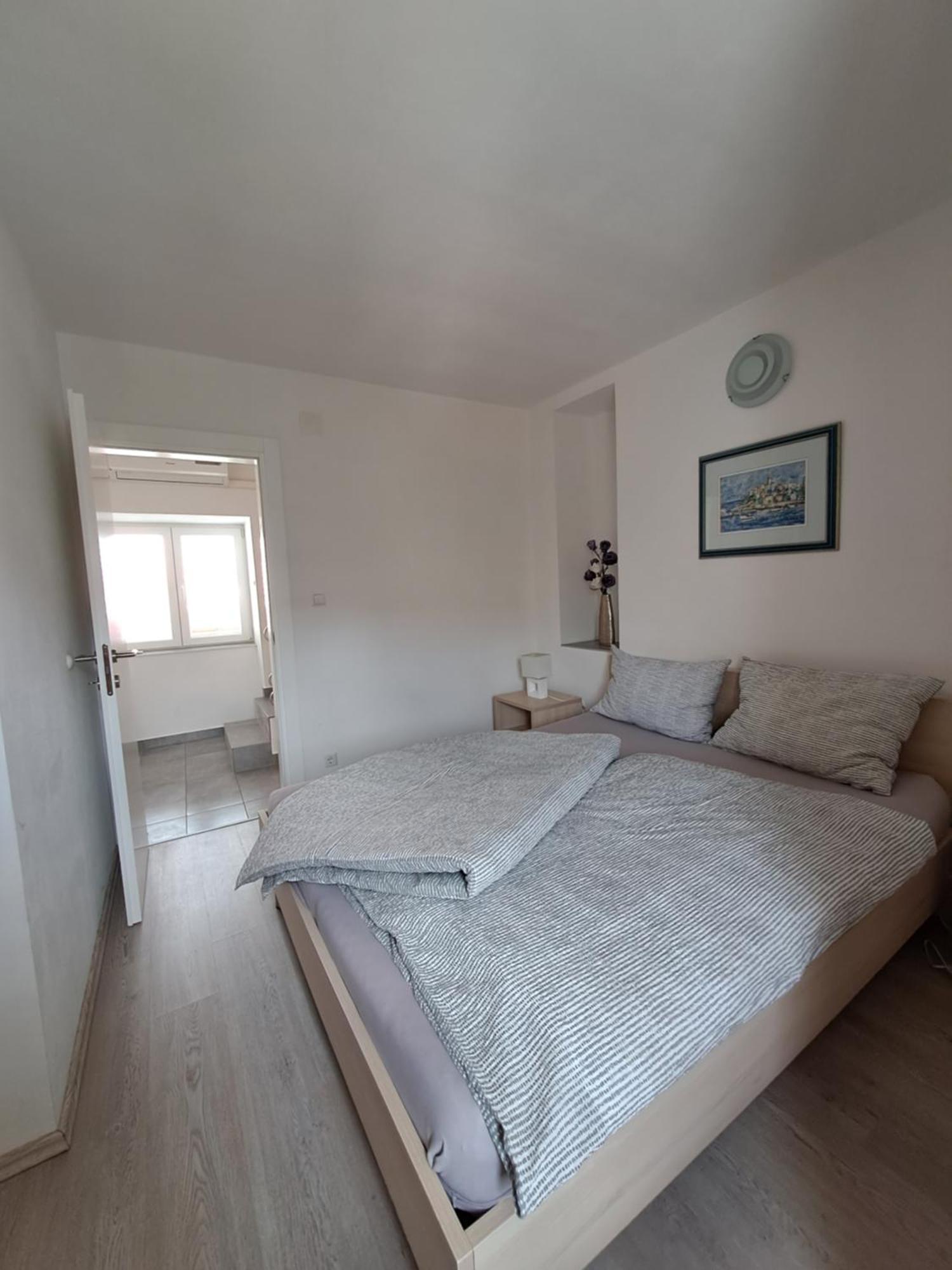 Apartament Greta Vrbnik Zewnętrze zdjęcie
