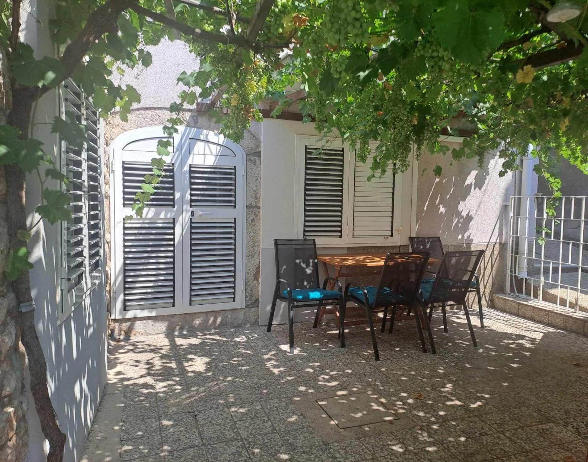 Apartament Greta Vrbnik Zewnętrze zdjęcie